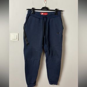 Nike tech pants